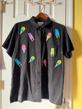 The Quacker Factory Black Ice Cream Embroidered Patch Button Down Shirt Size L